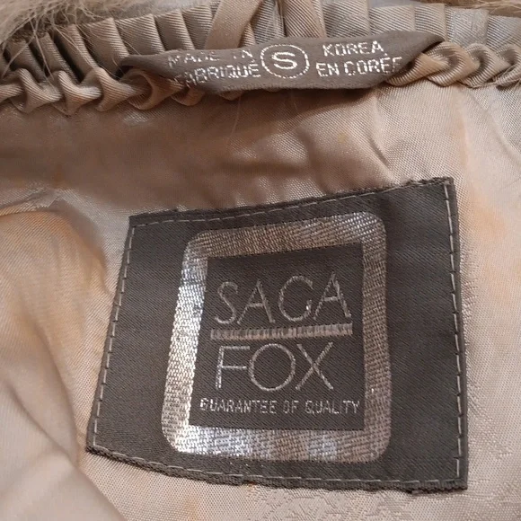 Saga Fox Vintage Elegant Fur Coat Size Small - Picture 9 of 17